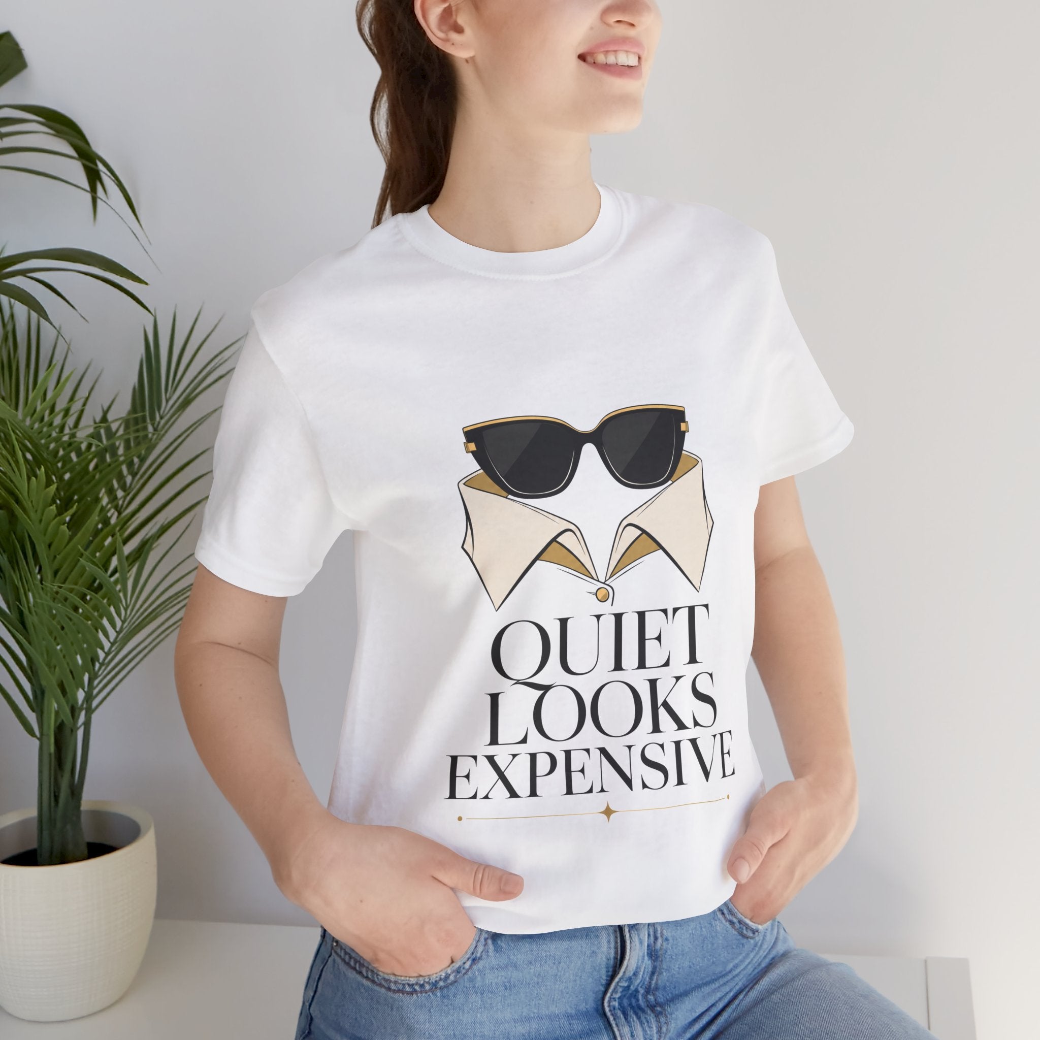 Color: White | Mockup 3
