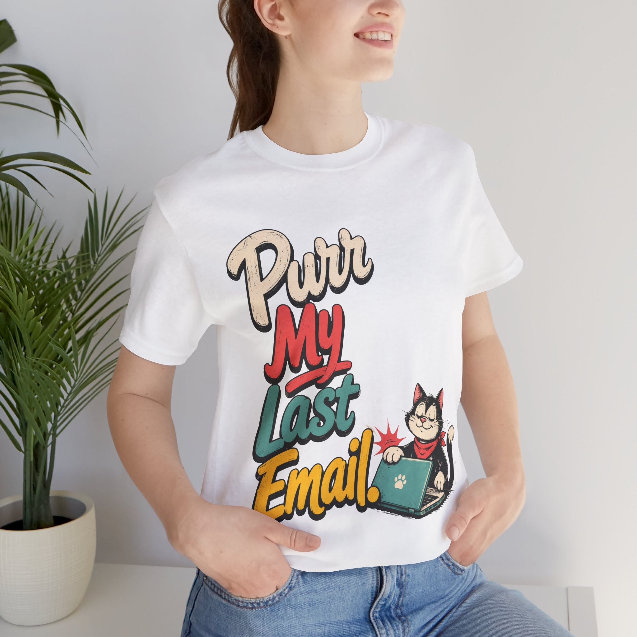 Color: White | Mockup 3