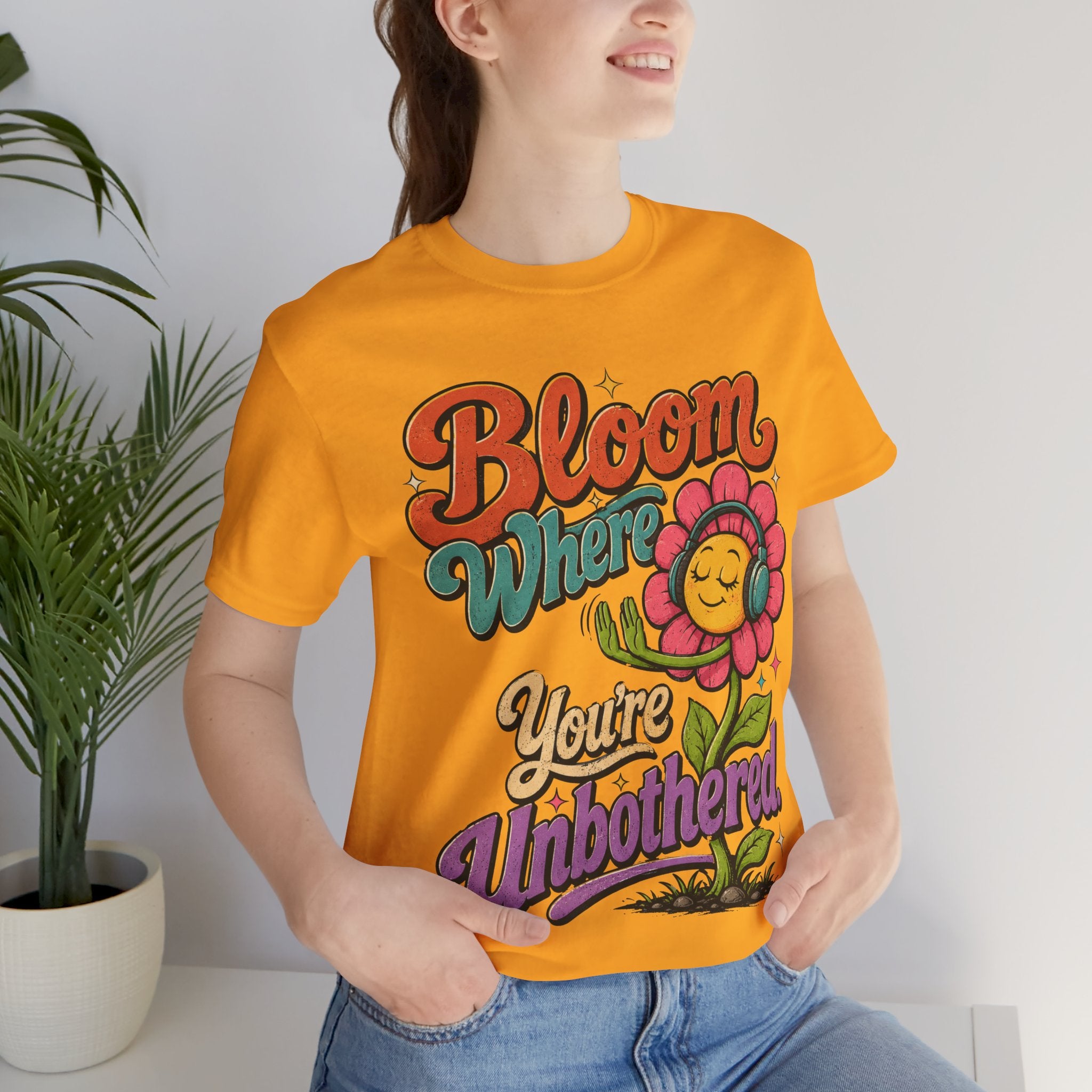 Color: Gold | Mockup 3
