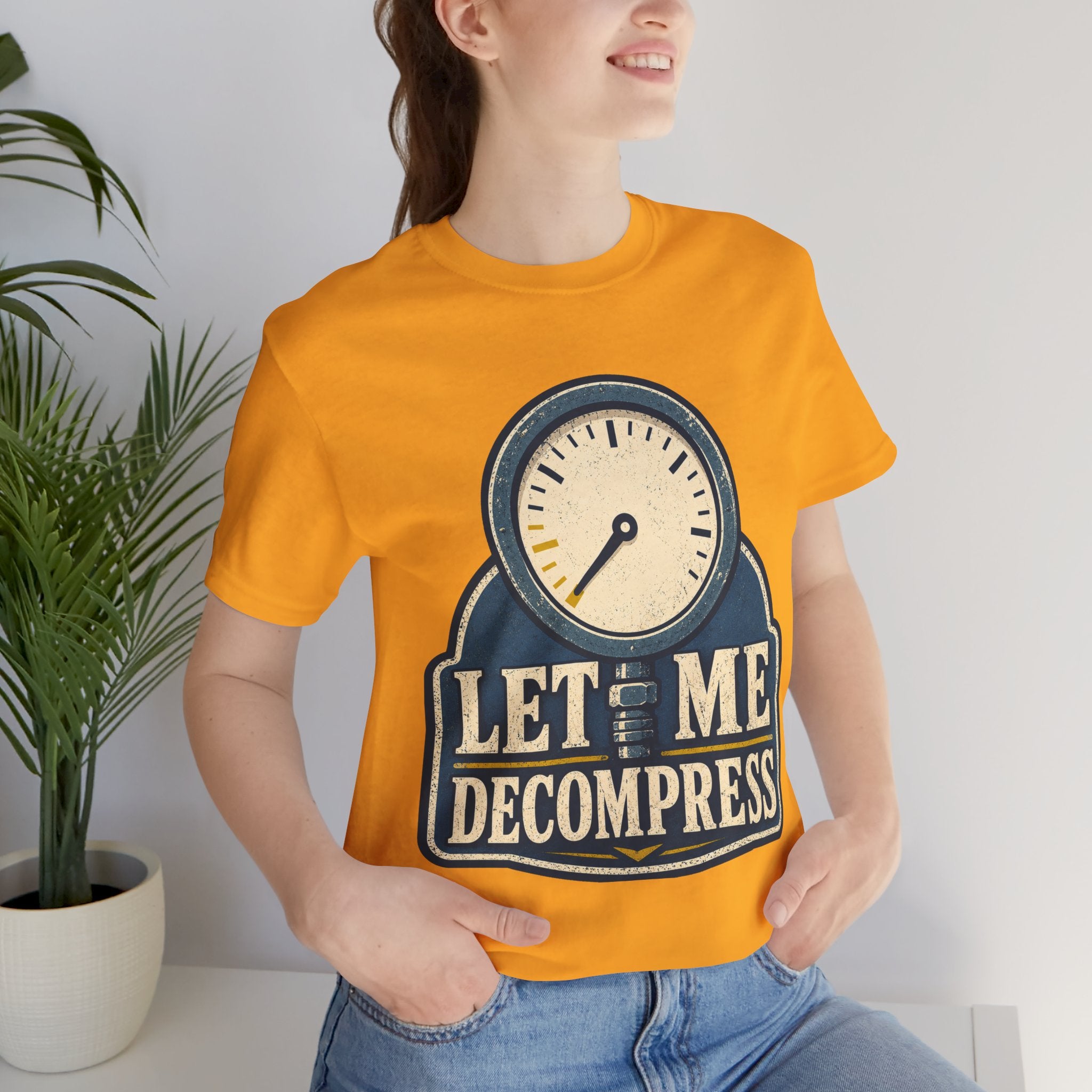 Color: Gold | Mockup 3